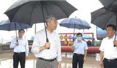 河南省省长尹弘在驻马店市调研宿鸭湖清淤扩容工程时强调