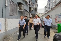 南阳市卧龙区集中开展“万名志愿者进社区”暨“党员群众齐参与、文明家园共创建”主题党日活动