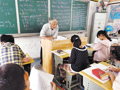 温暖人心的“乡村烛光”