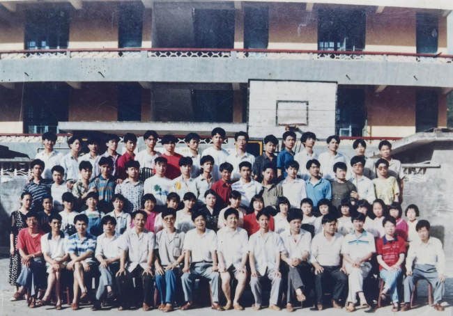 阔别三十年，同学情谊深似海