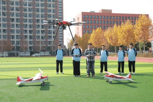 大学生学无人机优势显著 安徽新华三个月专