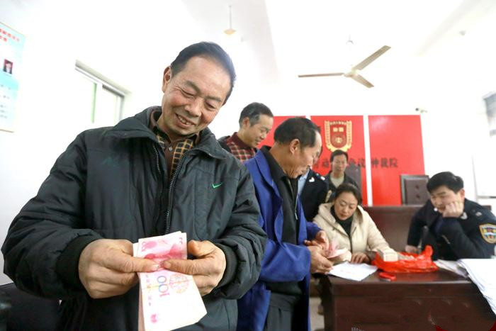345万在京农民工参加职工养老保险