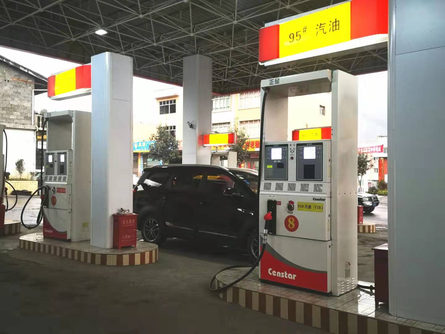 开年首次油价调整搁浅 原油价格仍有下行空间