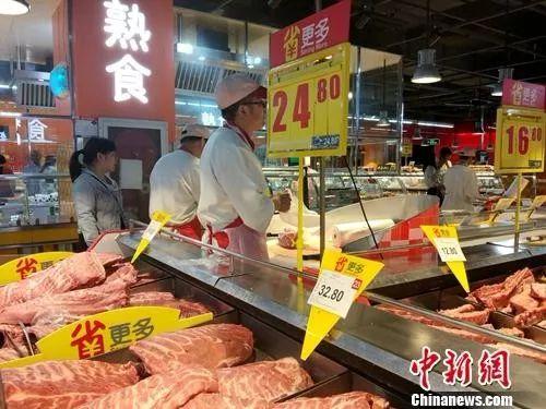 中国大陆人口突破14亿 人均GDP突破1万美元