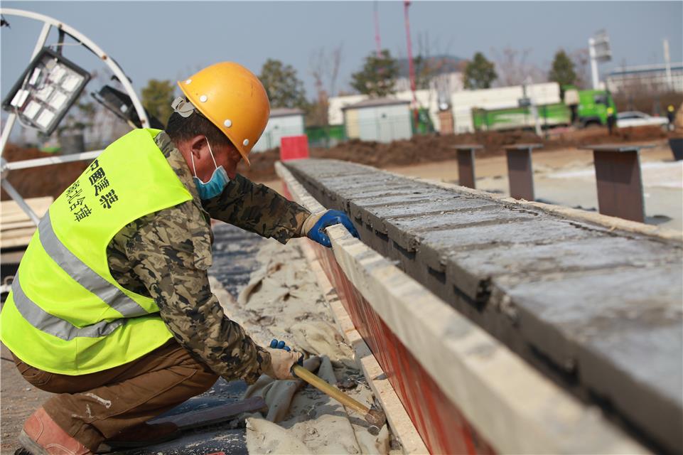 雷神山医院隔离病区效果图发布 总体建设进度完成55%