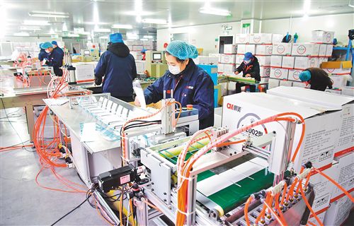 医用物资生产“百米冲刺”