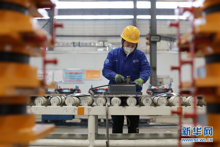 外国专家：中国抗击疫情的努力前所未有 战“疫”之路前景乐观
