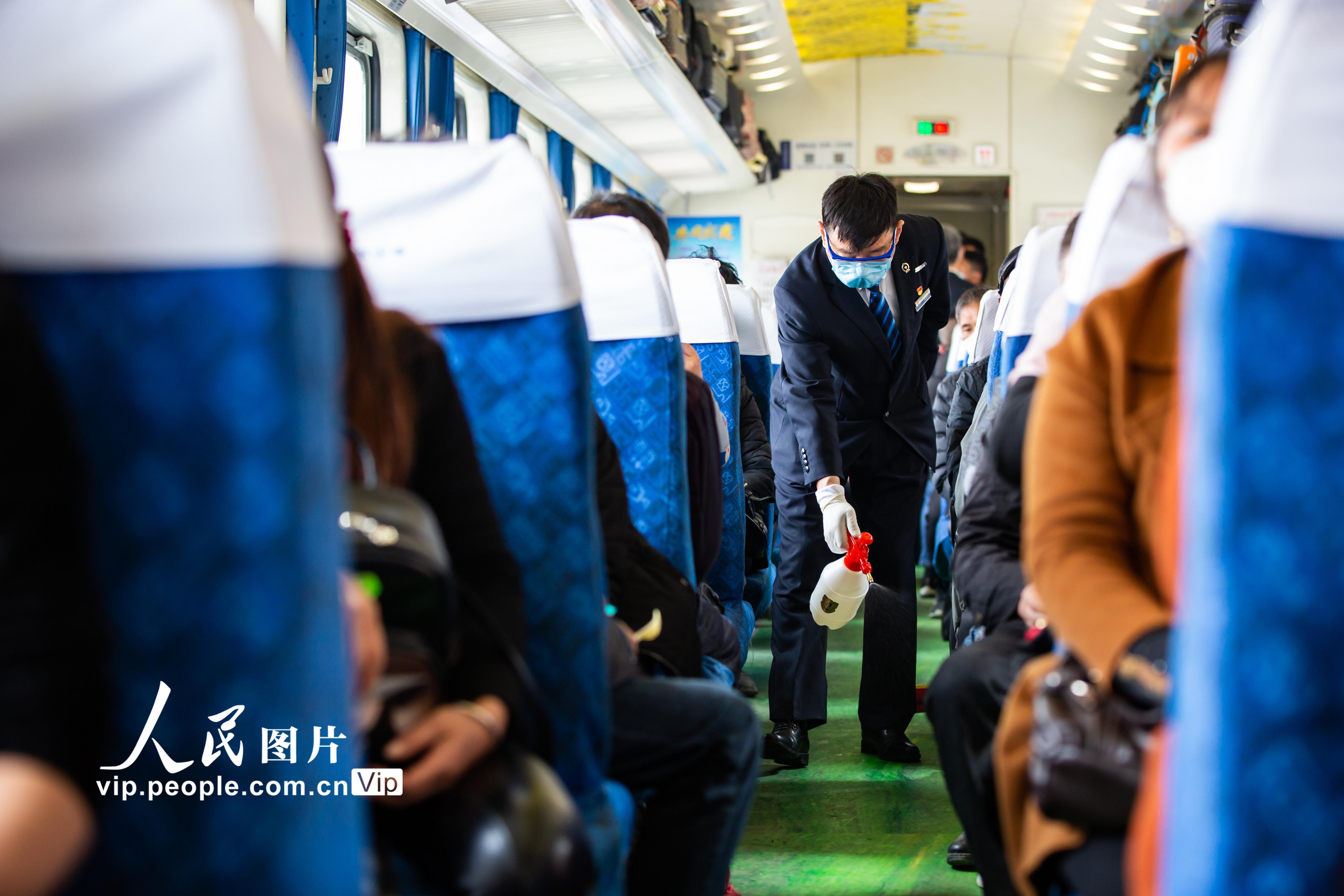 陕西勉县:“定制火车”助力外出务工老乡返岗复工【10】