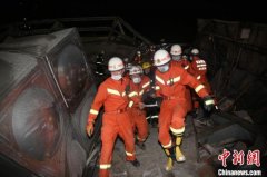 鲤城酒店坍塌事故已救出43人 福建泉州启