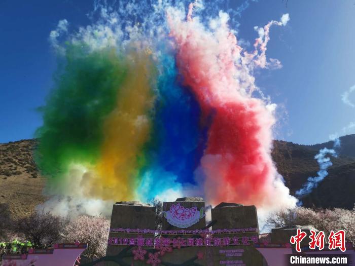 西藏林芝第十八届桃花旅游文化节恢复举行