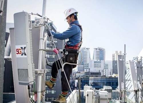 网络建设提速 年底5G基站超60万个