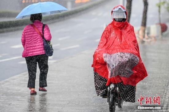 多地气温经历“过山车” 华北迎今年首场大范围春雨