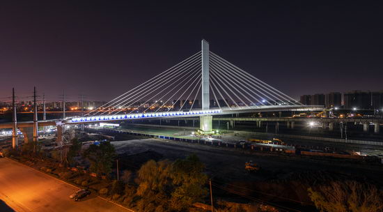 刷新多项纪录沈阳昆山西路与304国道连通工程斜拉桥转体成功