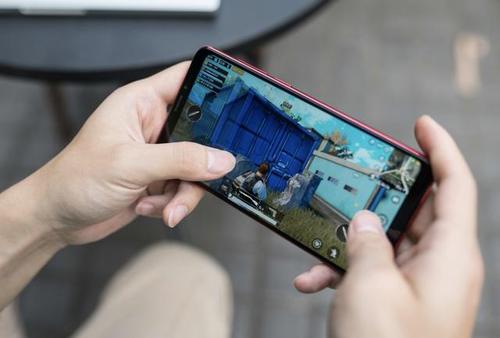 疫情期间一些青少年沉迷手机游戏 实名认证仍存漏洞