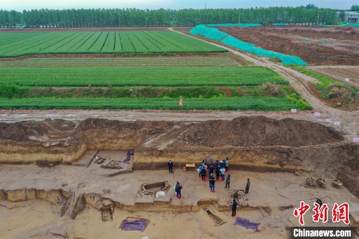 探秘古航道上的大型墓葬群：龙山、唐朝等数千年文化同步展现