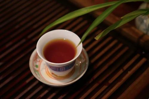 茶、茶道和佛教禅宗——王琼新著《茶修》读后