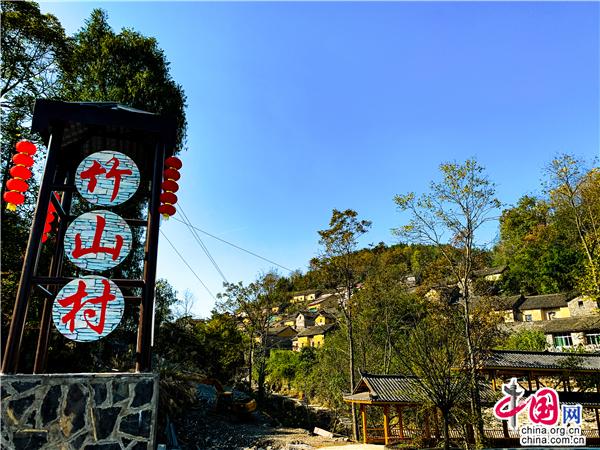 刘建军：贫困村变身旅游村 文旅扶贫真惊艳