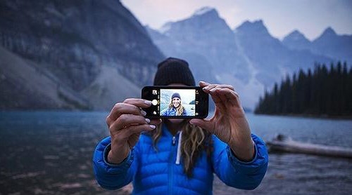 大佬带货掀抢购风潮 旅游直播能走多远?