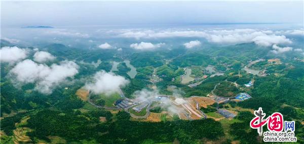 湖南隆回打造秀美乡村:望得见山 看得见水 记得住乡愁