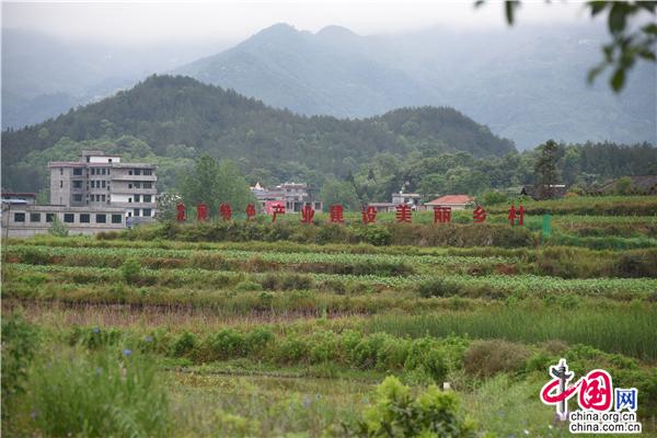 湖南隆回打造秀美乡村:望得见山 看得见水 记得住乡愁