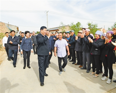 习近平：决胜全面建成小康社会决战脱贫攻坚继续建设经济繁荣民族团结环境优美人民富裕的美丽新宁夏