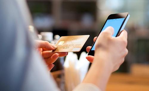 婚恋平台违规失信乱象丛生 网络交友如何避开甜蜜陷阱