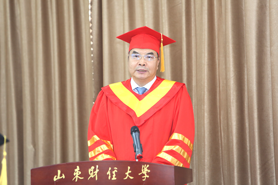 山东财经大学校长赵忠秀：在困厄中创造价值