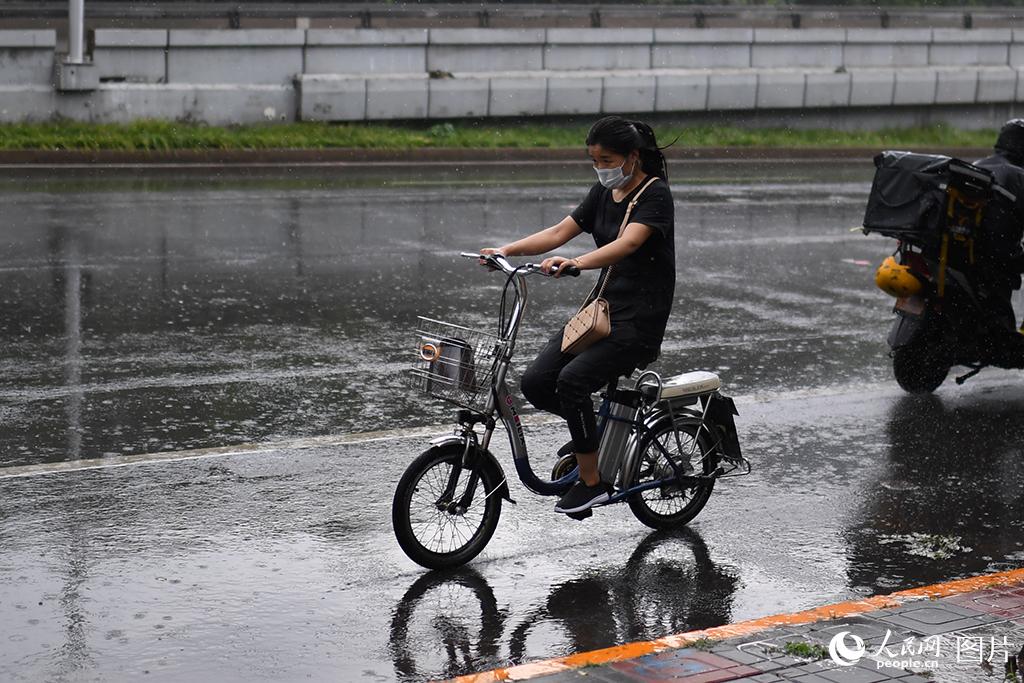 北京启动重大气象灾害三级应急响应。人民网记者 翁奇羽 摄