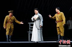 北京京剧院推出新编现代京剧《李大钊》