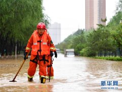 西宁：一天下了“77天的雨” 高原城市也“看海”