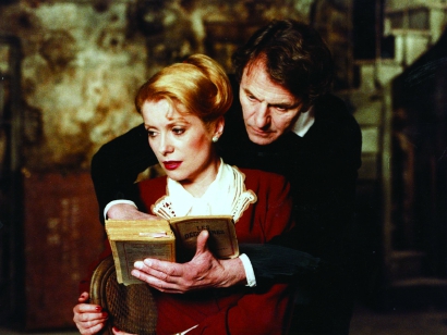 文化记忆:以光影书写二战史的视角变迁