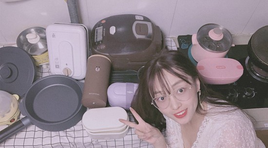 “美美美”地“买买买”年轻人愿意为颜值埋单