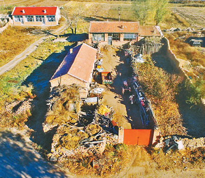 坝上小村庄 阔步奔小康（集中连片特困地区贫困村调研行）