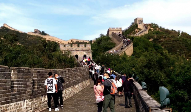 外媒热议中国“十一”黄金周：数亿人流动的背后是“中国自信”！