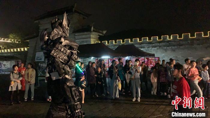 夜游经济成湖北“十一”假日旅游市场新亮点