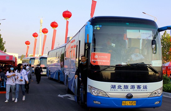 花式迎“萌新”不止“仪式感”