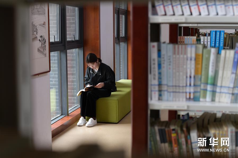 贵州播州:图书馆提档升级 丰富群众精神文化生活