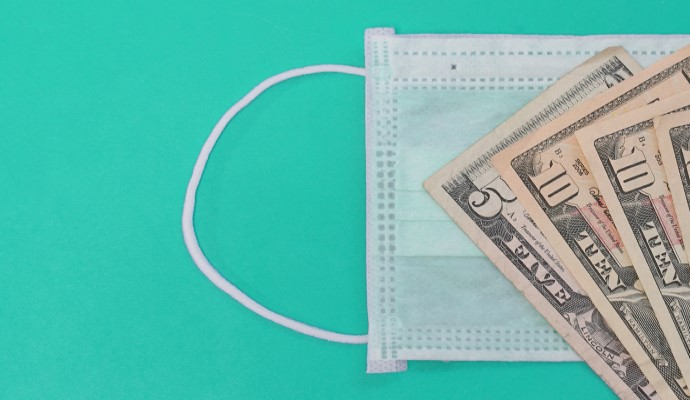 美国分化：疫情加剧“医疗贫富差距” 全民医保道阻且长