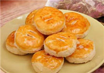 广西：旺久久老婆饼、荣亿达蓝莓面包、沁麦园香牛奶堡不合格