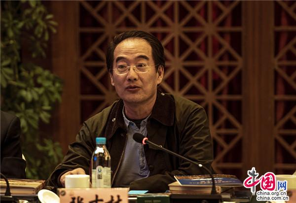 张吉林：把稻城亚丁打造成空灵圣洁悠远的地方