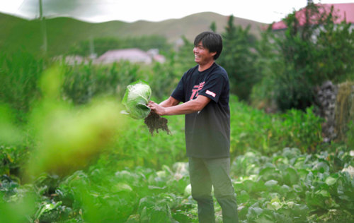 游牧民族不牧而富 元气森林捐农机暖人心