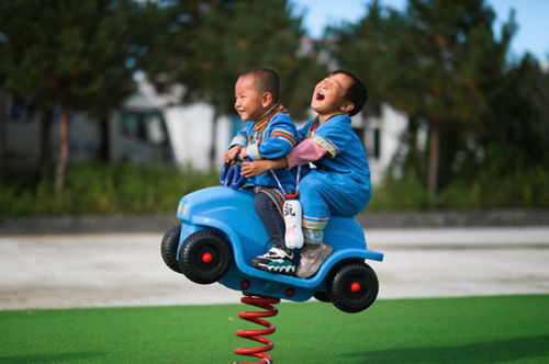 游牧民族不牧而富 元气森林捐农机暖人心