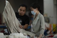 高中毕业开网店大学办起加工厂