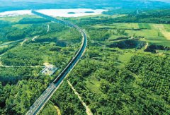 中国经济绿色低碳转型持续发力（专家解读）