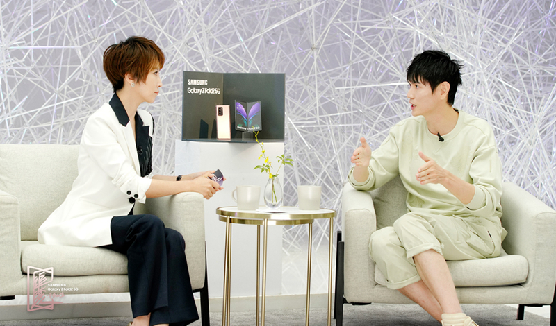 世界冠军鲍春来做客《追梦人之开合人生》，讲述新赛场的拼搏人生