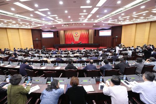全国政协重大专项工作委员宣讲团举行上海宣讲报告会