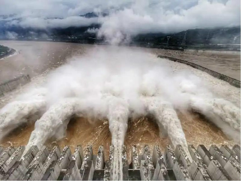 专家谈：生态优先为长江经济带高质量发展注入新动能