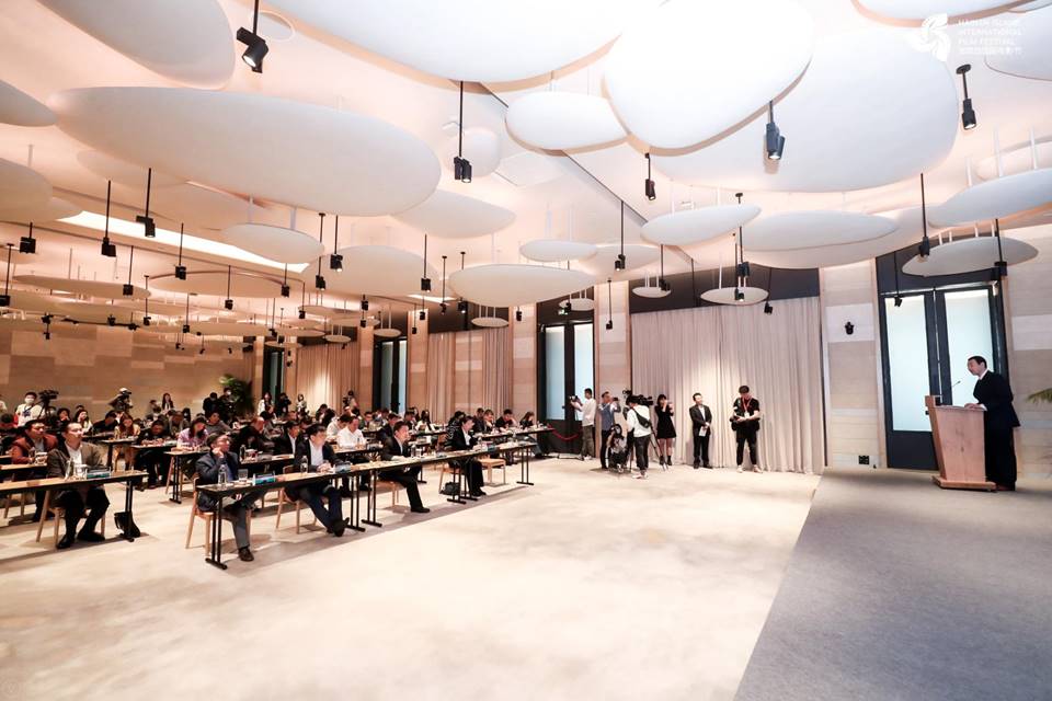 “自贸港网络文学与电影发展论坛”在三亚举行