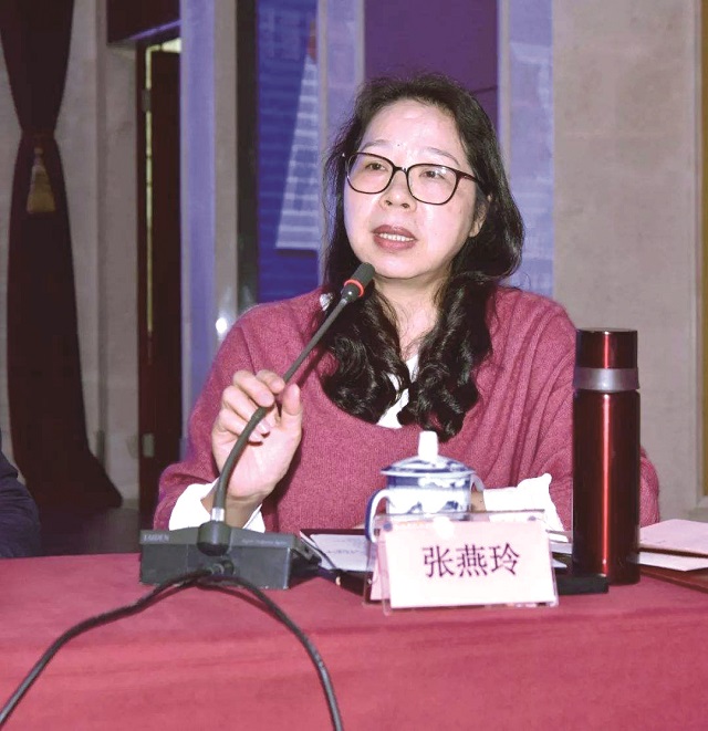 切实加强文学评论工作 推动当前文学批评健康发展