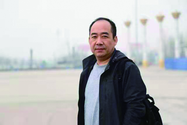 切实加强文学评论工作 推动当前文学批评健康发展